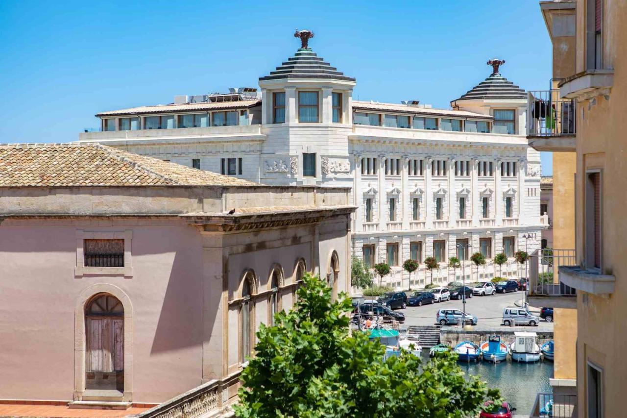 Ortigia Sunset Apartments - Xenia Sicily Villas Сиракузы Экстерьер фото